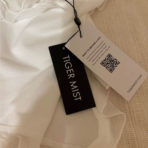 Stormi Top - Picture 3 of 3